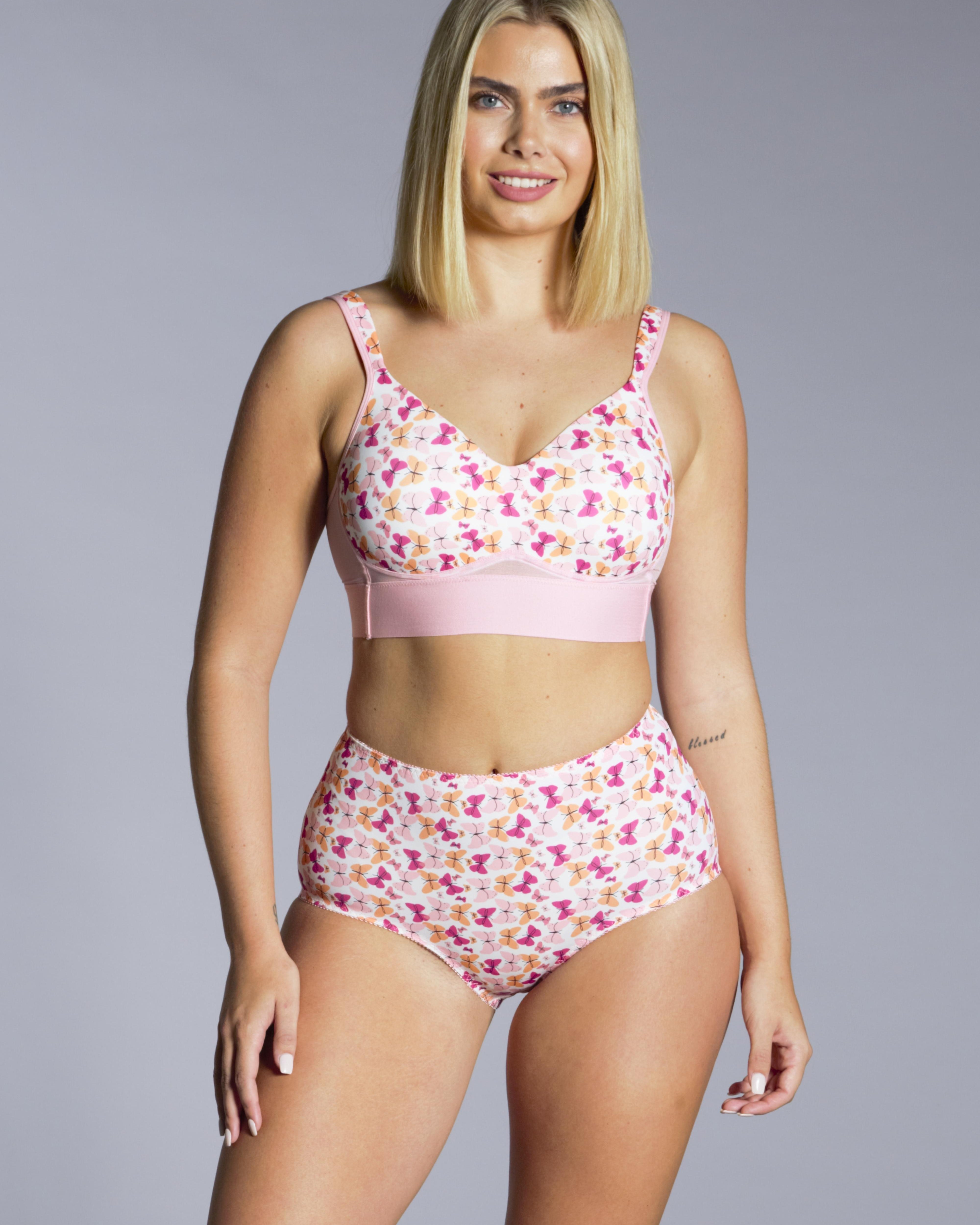 0121 butterfly bra front, with elastic under bust - blond woman with a matching set