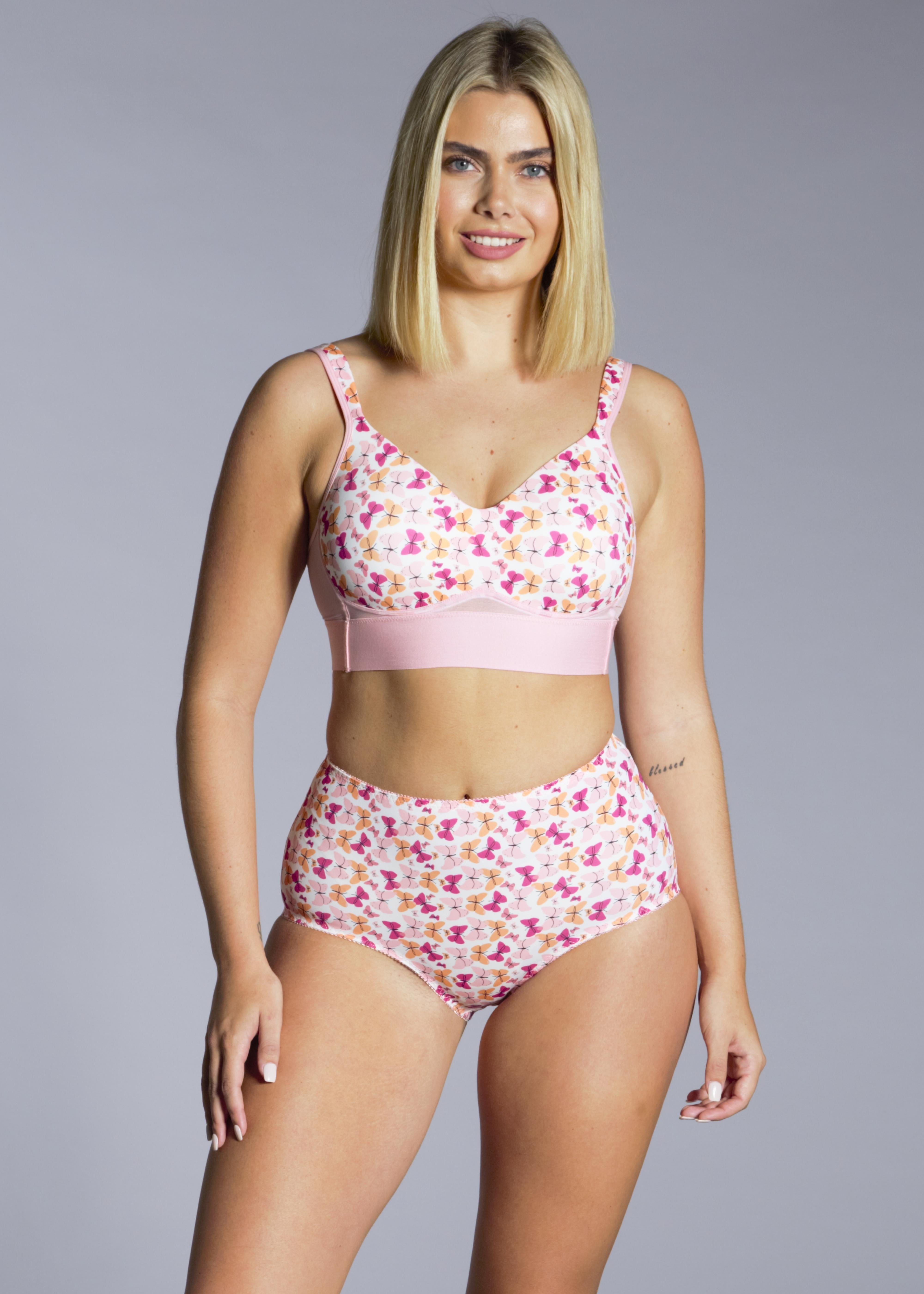 0121 butterfly bra front, with elastic under bust - blond woman with a matching set