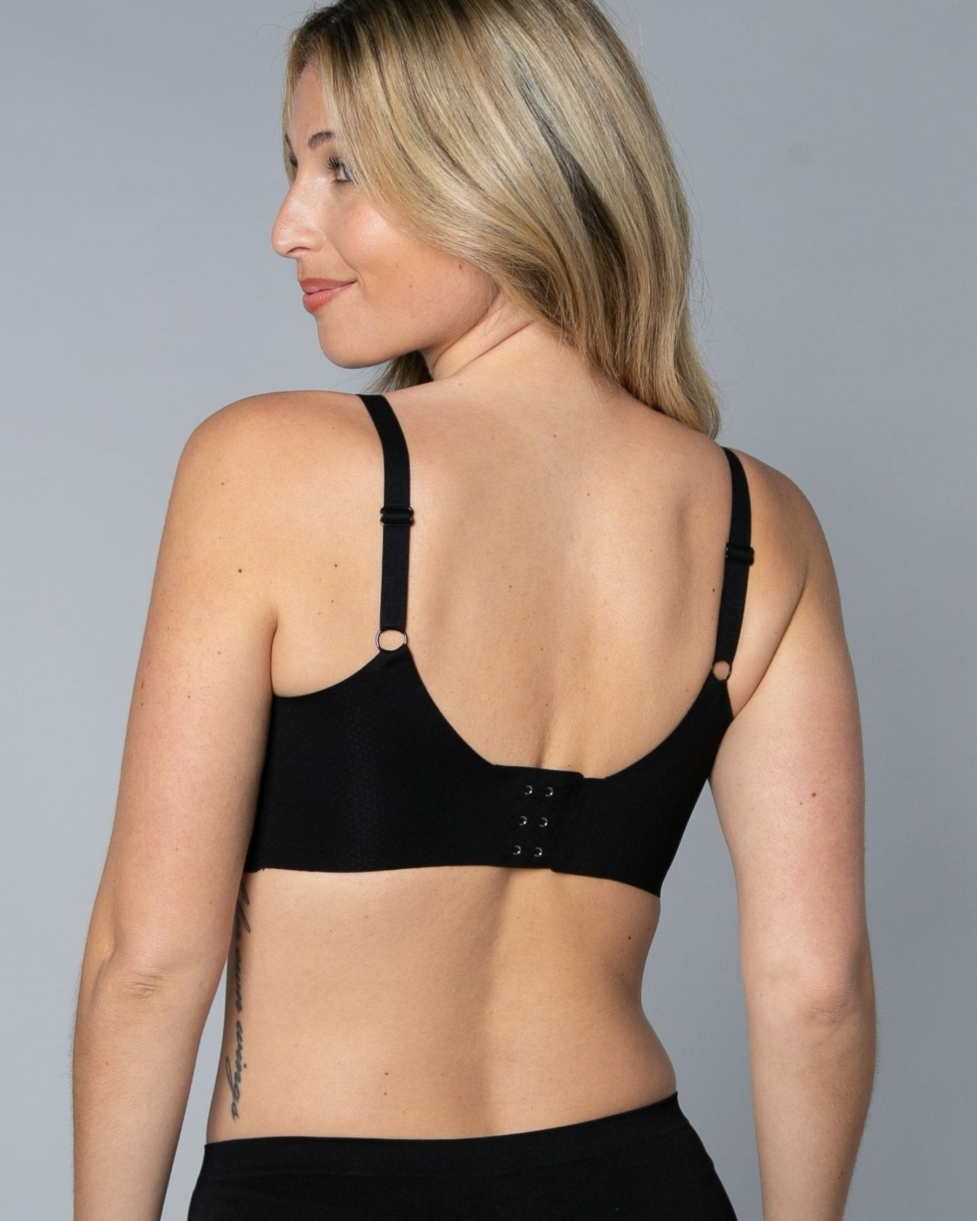 Style-2033-INVISIBLE EDGE SHEAR SCULPT WITH LACE OVERLAY BRA-Black-Back