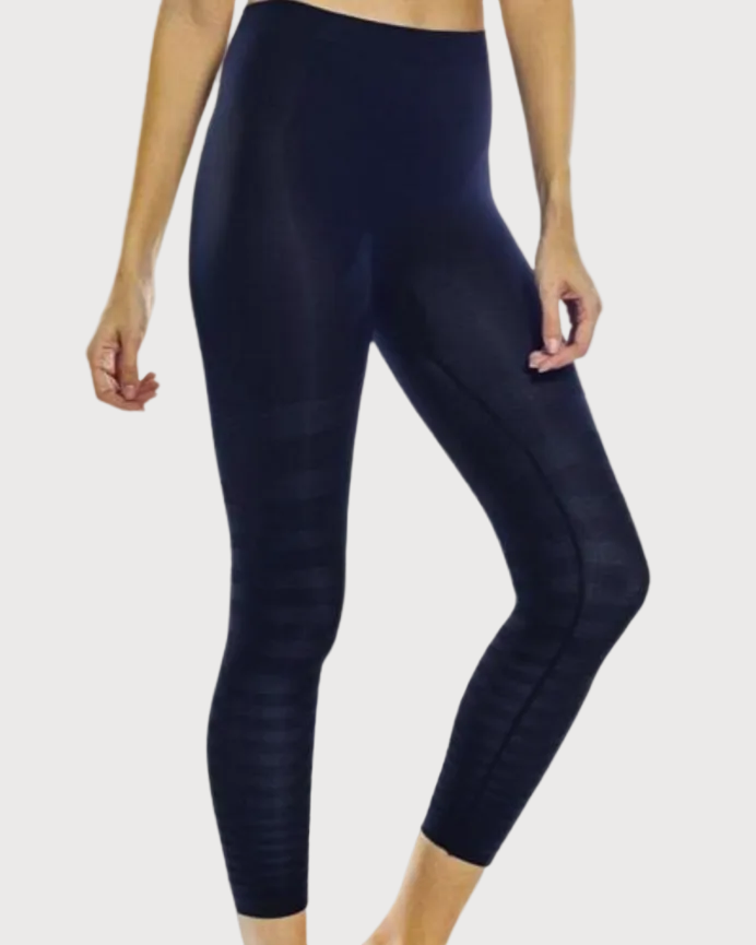 Tonal Striped Seamless Legging_Rhonda_Shear_5