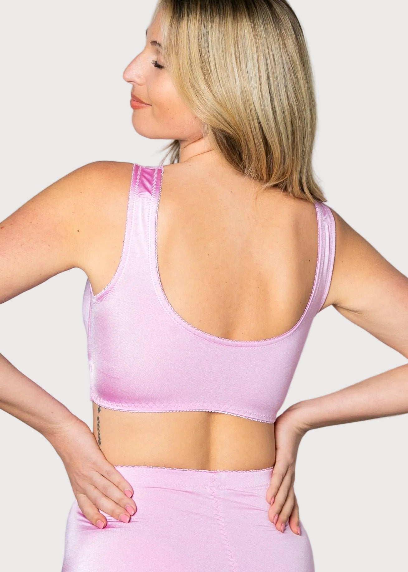 Pin-Up Girl Lace Leisure Bra w/Pads Lilac back