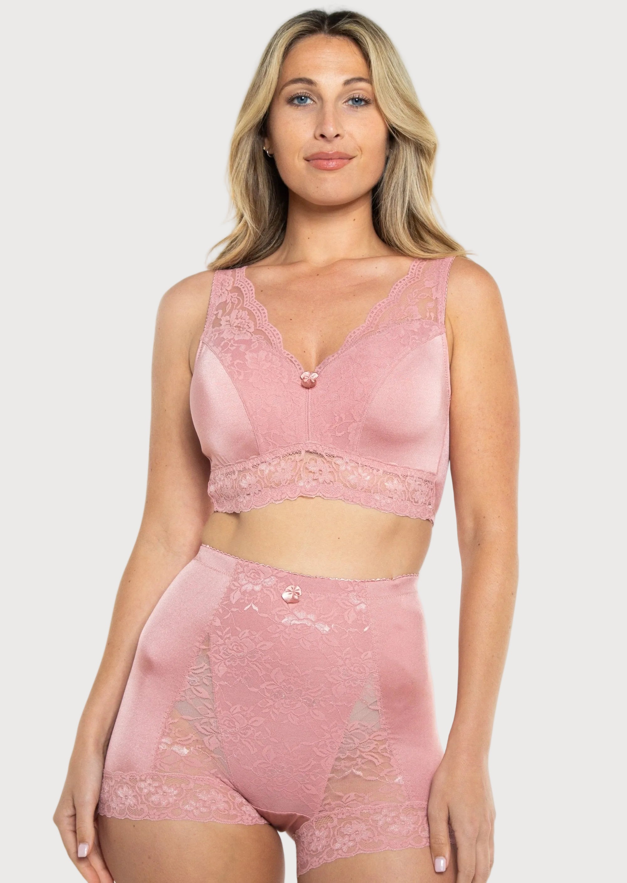 Pin-Up Girl Lace Leisure Bra w/Pads Light pink front