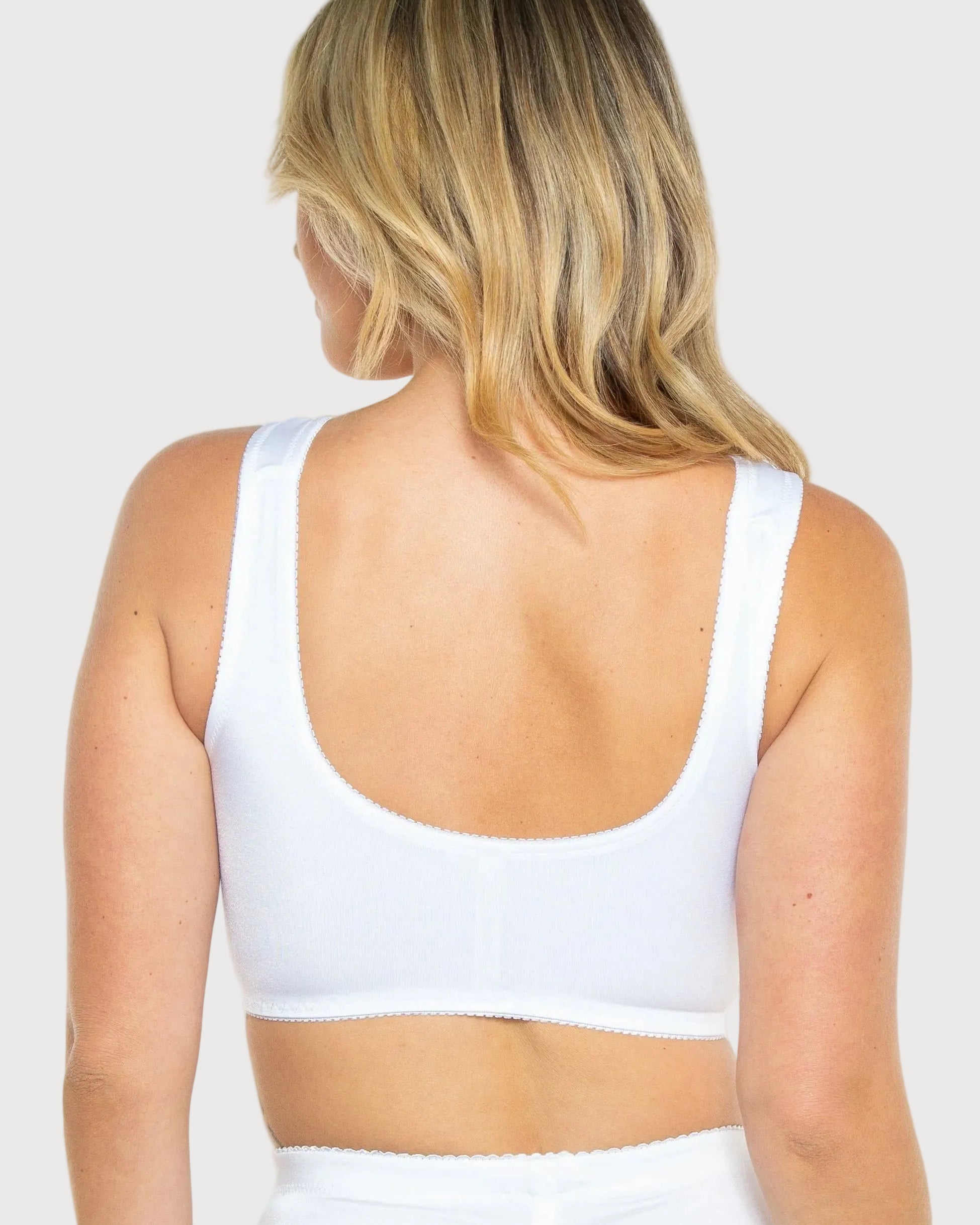 Pin-Up Girl Lace Leisure Bra w/Pads - White Back 672P