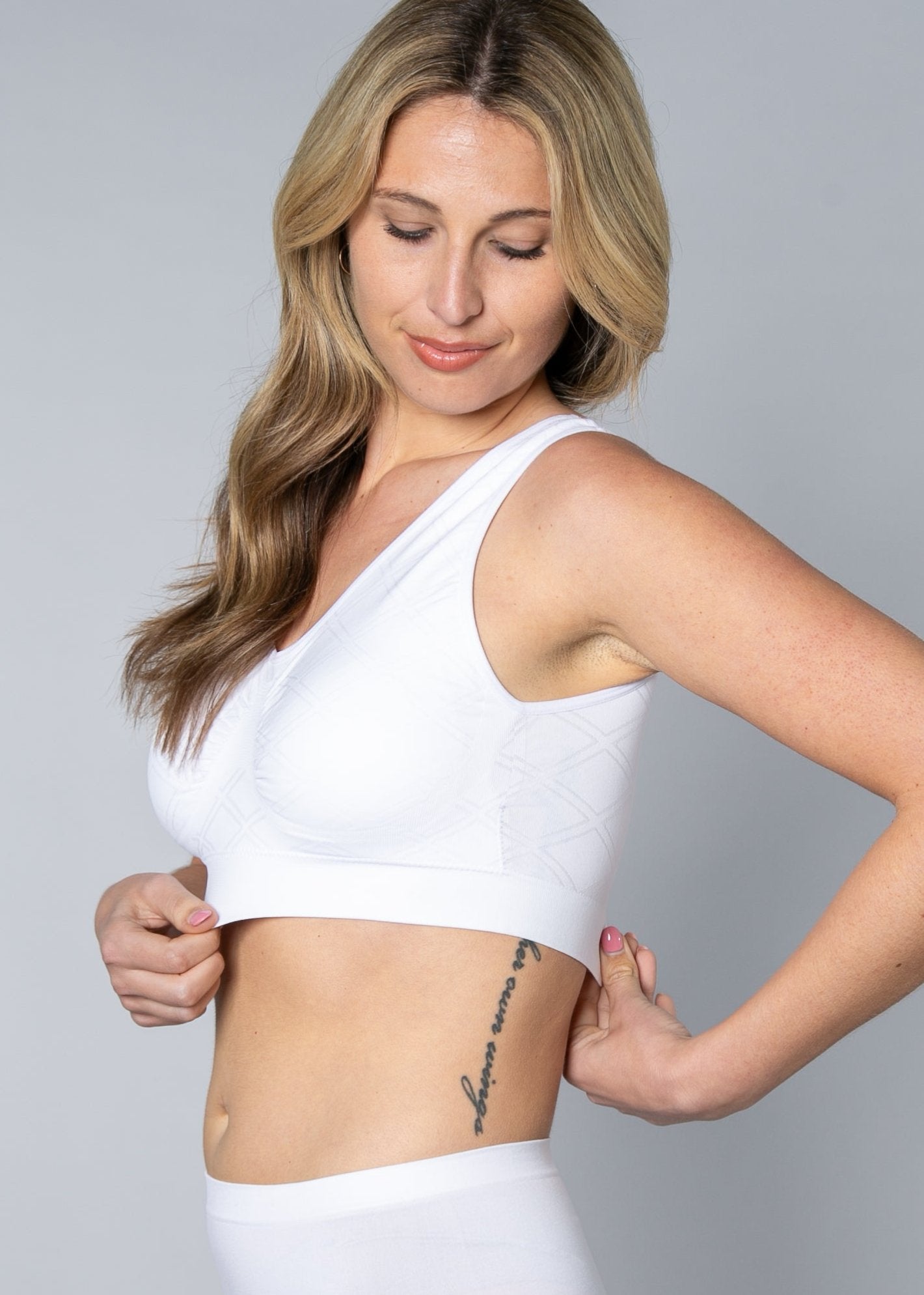 Ahh Bra with Jacquard Diamond Motif - style 9195