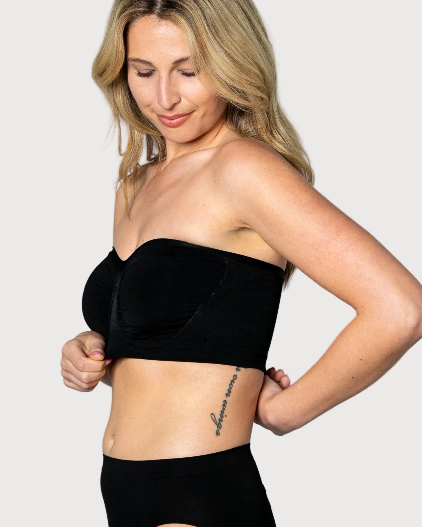 Antimicrobial Sweetheart Neckline Underwire Bandeau Bra_Rhonda_Shear_3