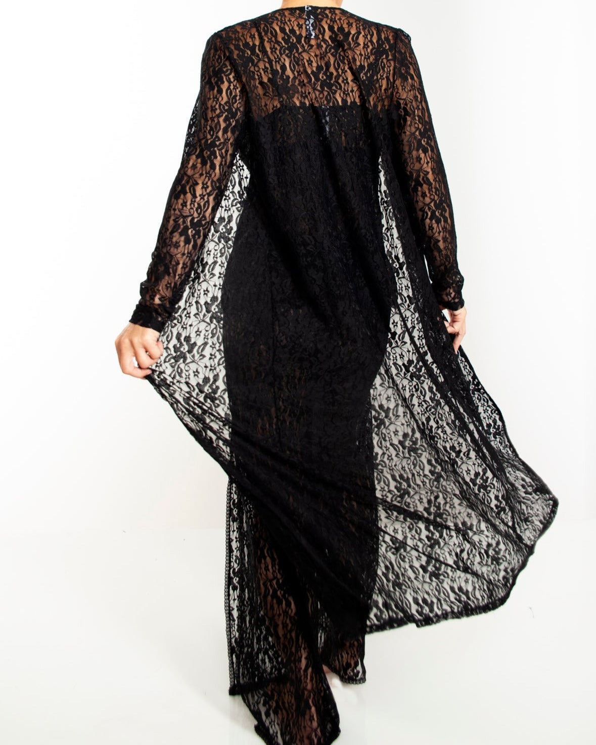 Up All Night Stretch Lace Duster_Rhonda_Shear_2