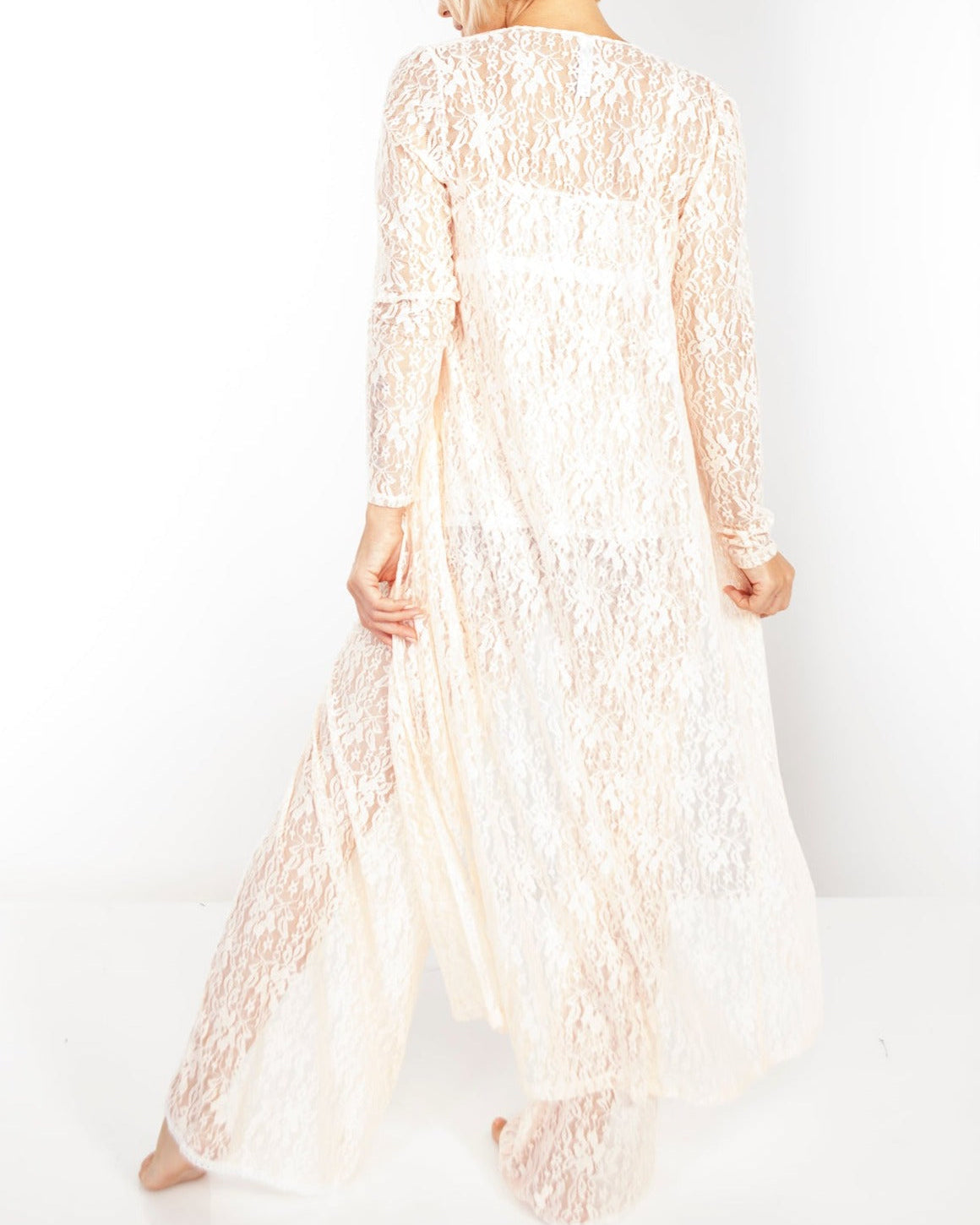 Up All Night Stretch Lace Duster_Rhonda_Shear_4