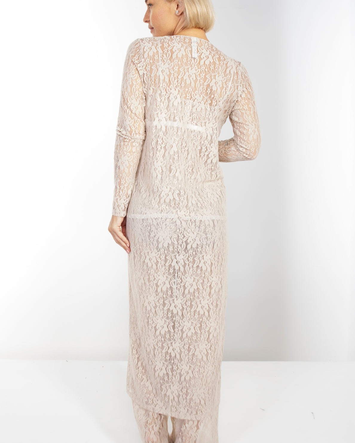 Up All Night Stretch Lace Duster_Rhonda_Shear_6