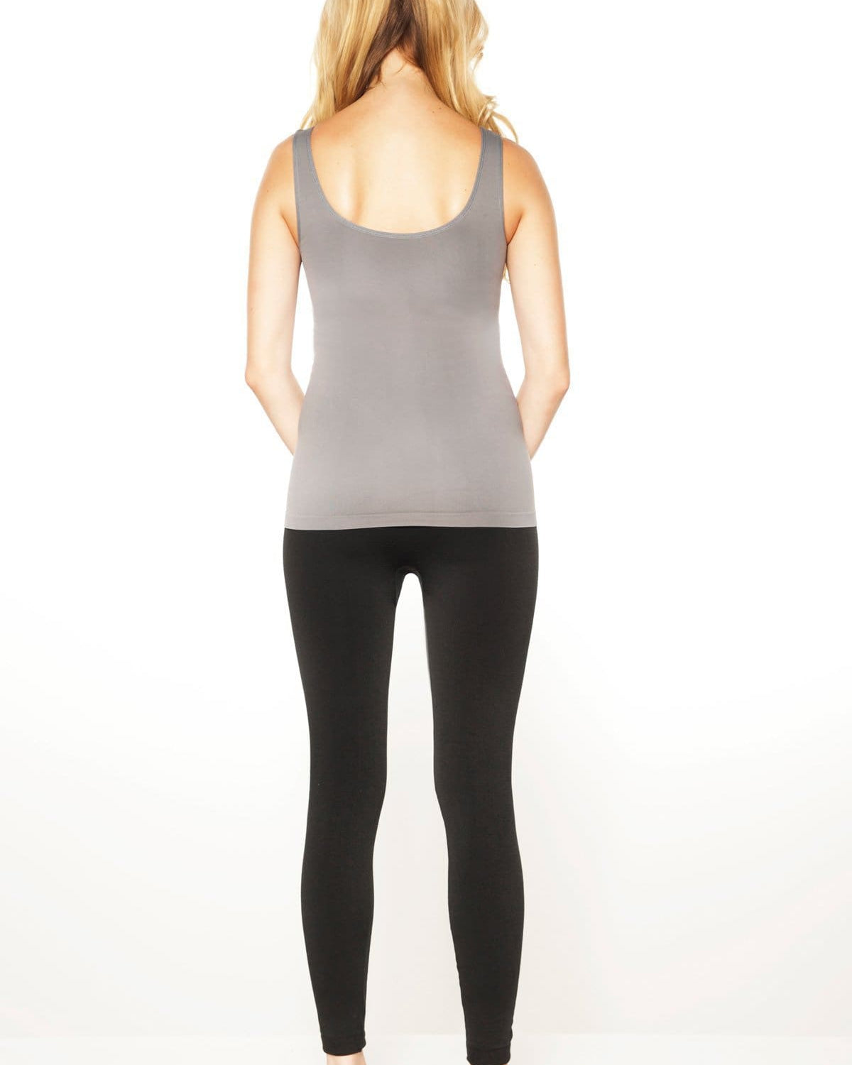 Seamless Shelf Tank_Rhonda_Shear_3