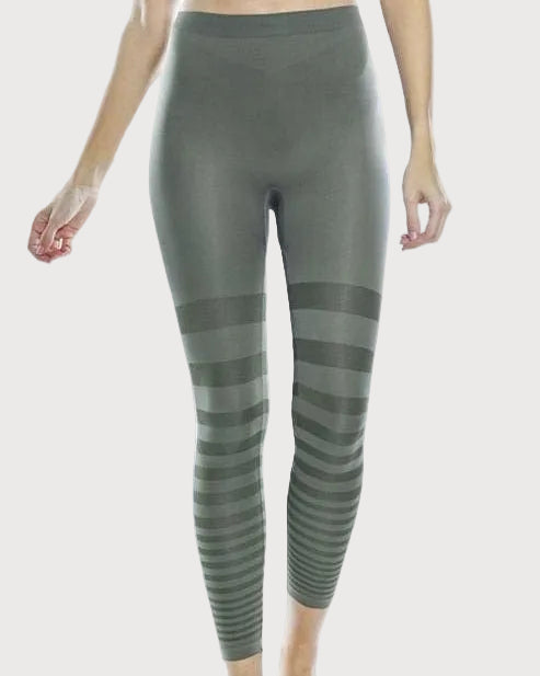 Tonal Striped Seamless Legging_Rhonda_Shear_1