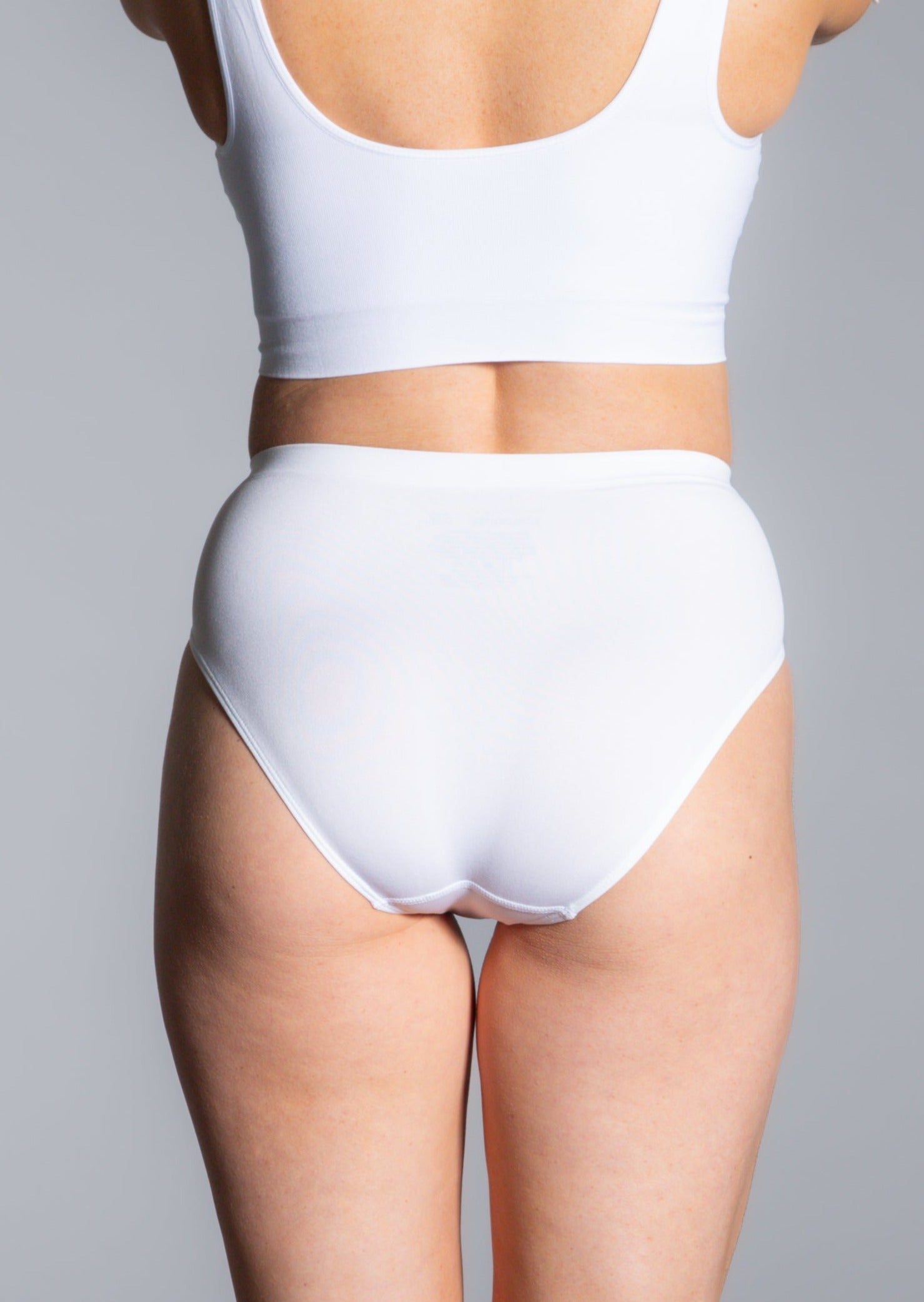 Women's Rhonda Shear 4230 Ahh High Waisted Seamless Brief Panty (White L) 