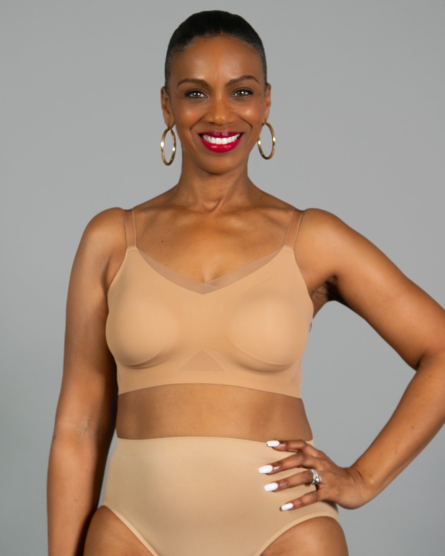 Sienna Invisible Edge Bra w. Mesh Cut-out Detail by Rhonda Shear — seamless butterknit bra