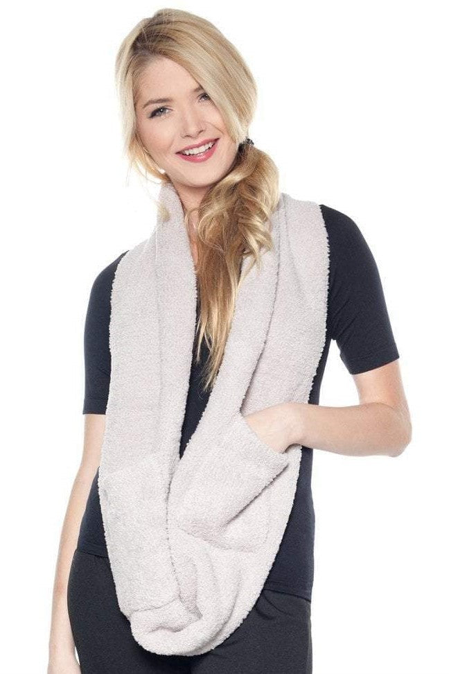 Marshmallow Infinity Scarf with Pockets_Rhonda_Shear_1