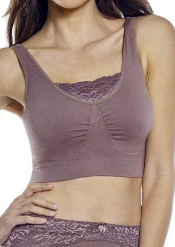 Seamless Bra with Lace Inset_Rhonda_Shear_4